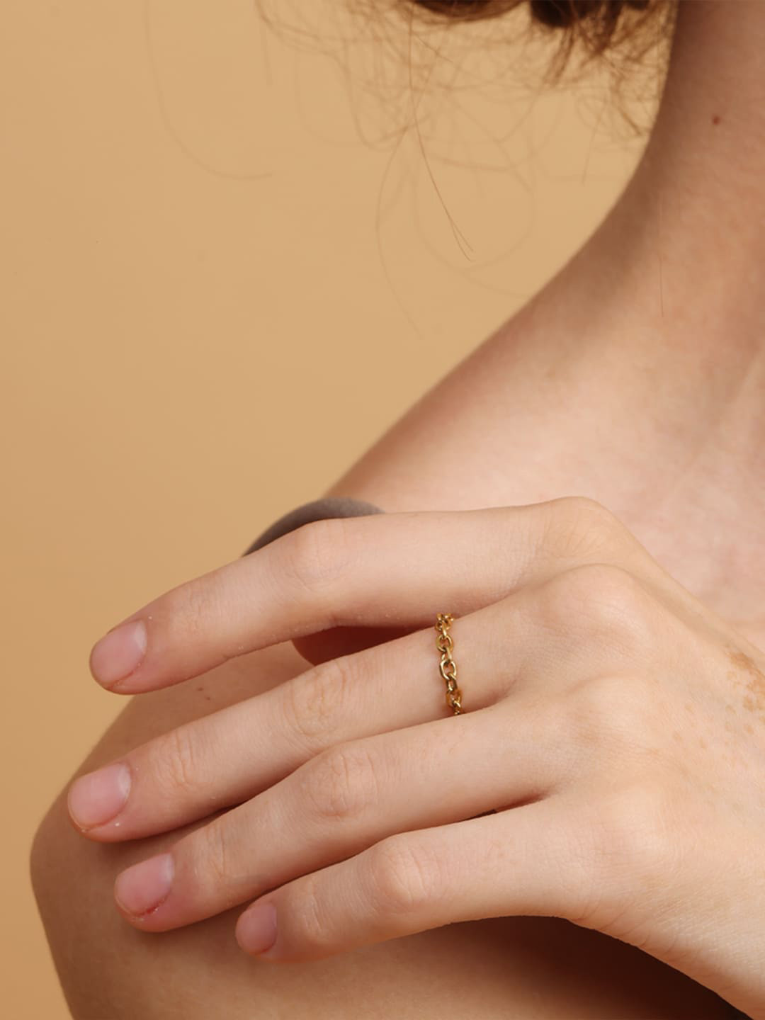 

PALMONAS 18K Gold-toned chain band Finger Ring