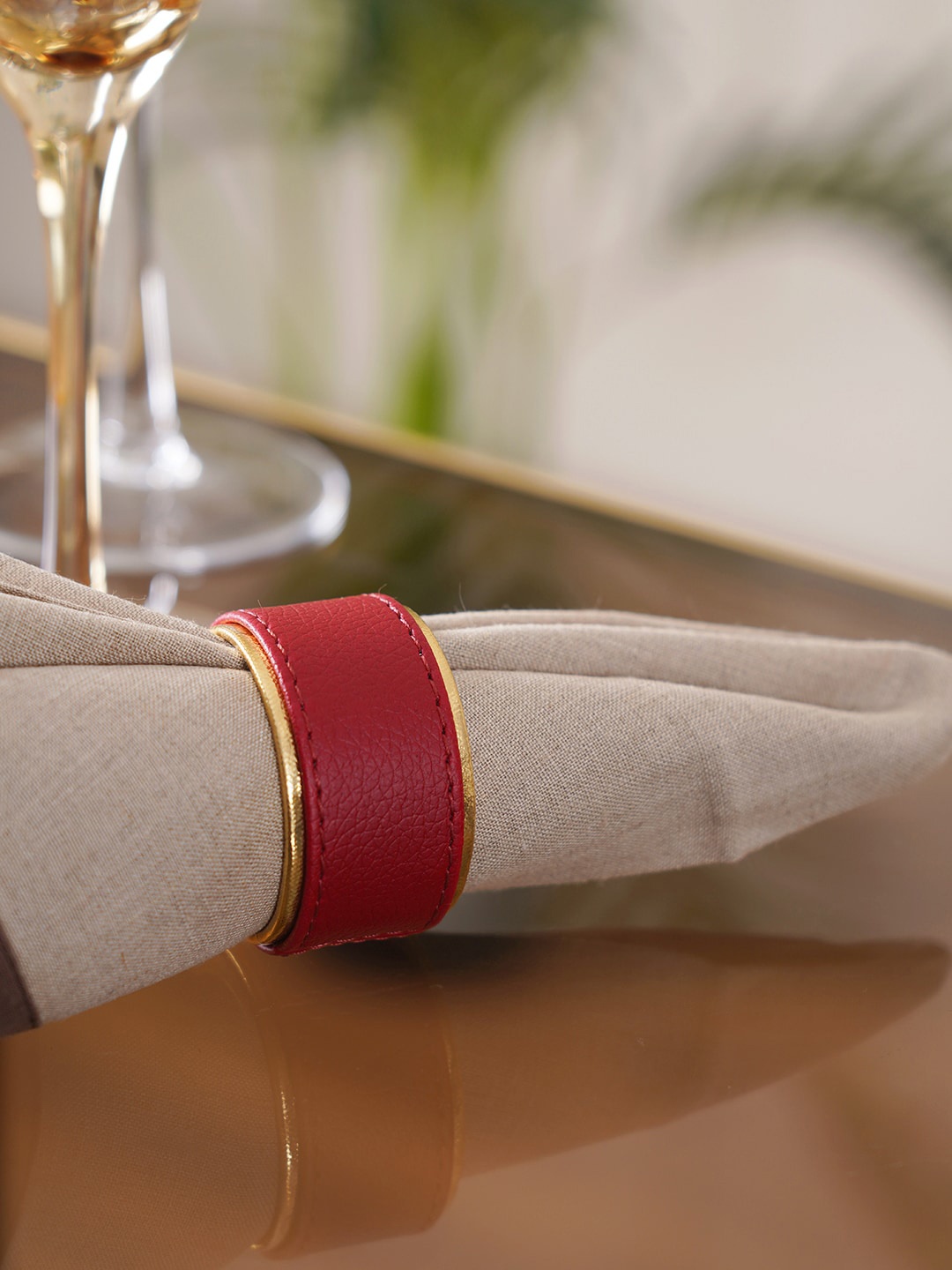 

Pure Home and Living Set Of 4 Red & Gold-Toned Solid Table Napkins Rings