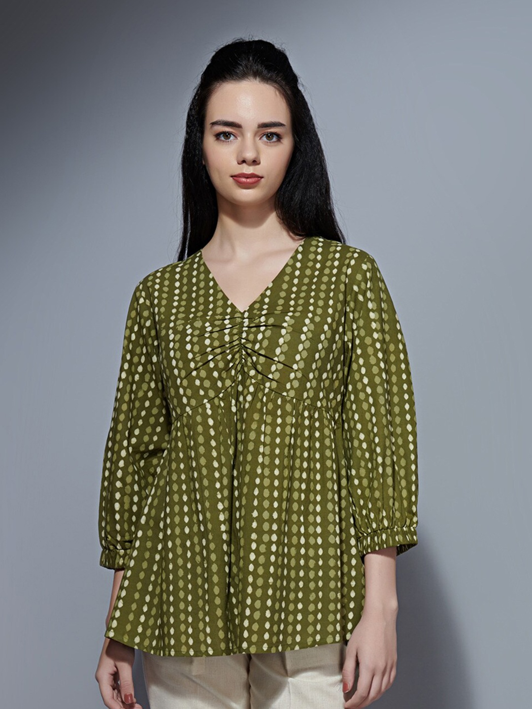 

the kaatn trail Green Geometric Print Cotton Top