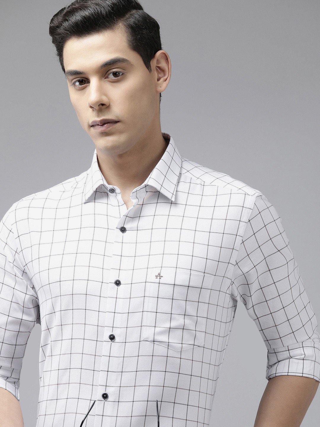 

Arrow Men White & Black Manhattan Slim Fit Checked Pure Cotton Formal Shirt