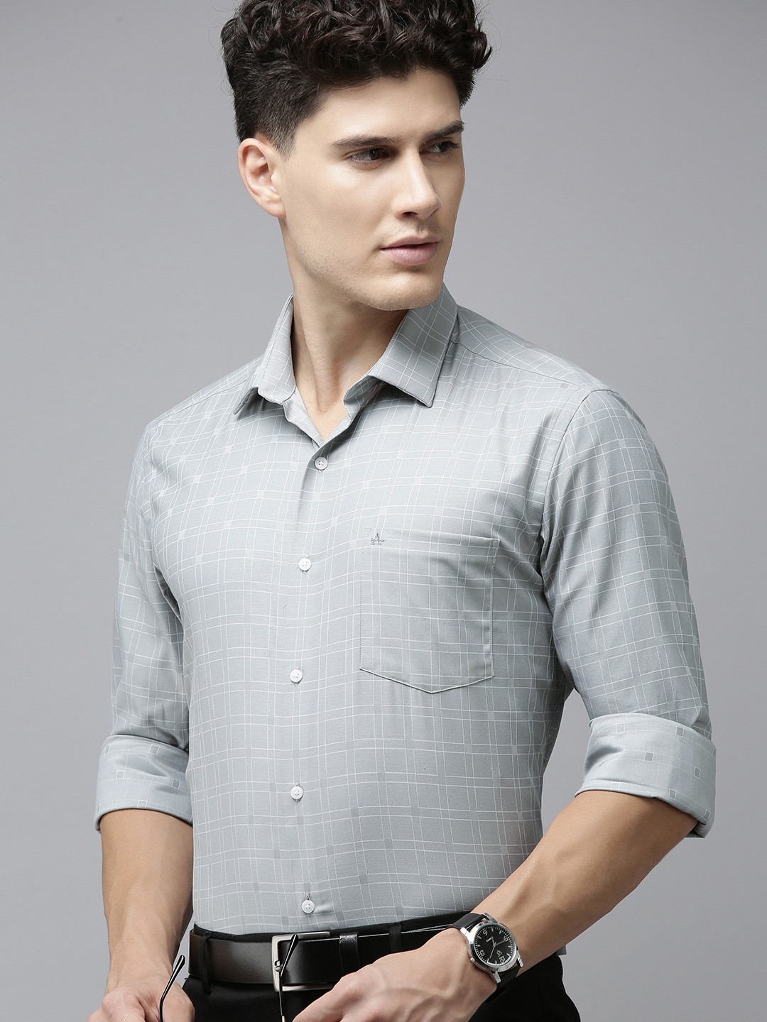 

Arrow Men Grey & Whit Manhattan Slim Fit Checked Pure Cotton Formal Shirt