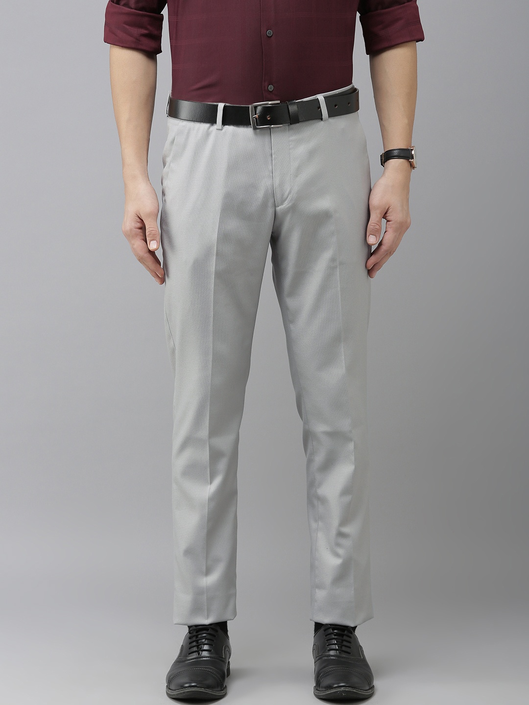 

Arrow Men Light Grey Textured Tailored Fit Pleated Formal Trousers