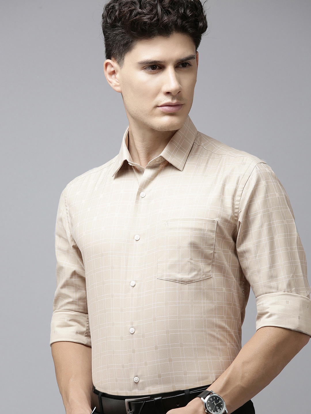 

Arrow Men Beige & White Manhattan Slim Fit Checked Pure Cotton Formal Shirt
