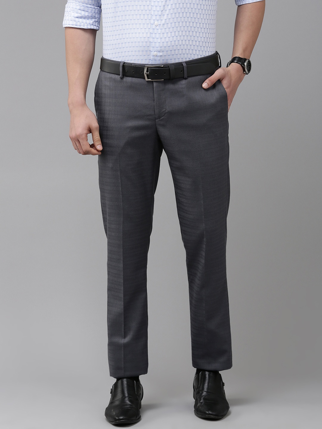 

Arrow Men Grey Checked Smart Fit Mid-Rise Plain Woven Flat-Front Formal Trousers