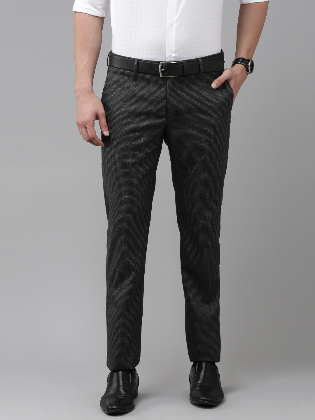 

Arrow Men Grey Checked Smart Fit Mid-Rise Plain Woven Flat-Front Formal Trousers