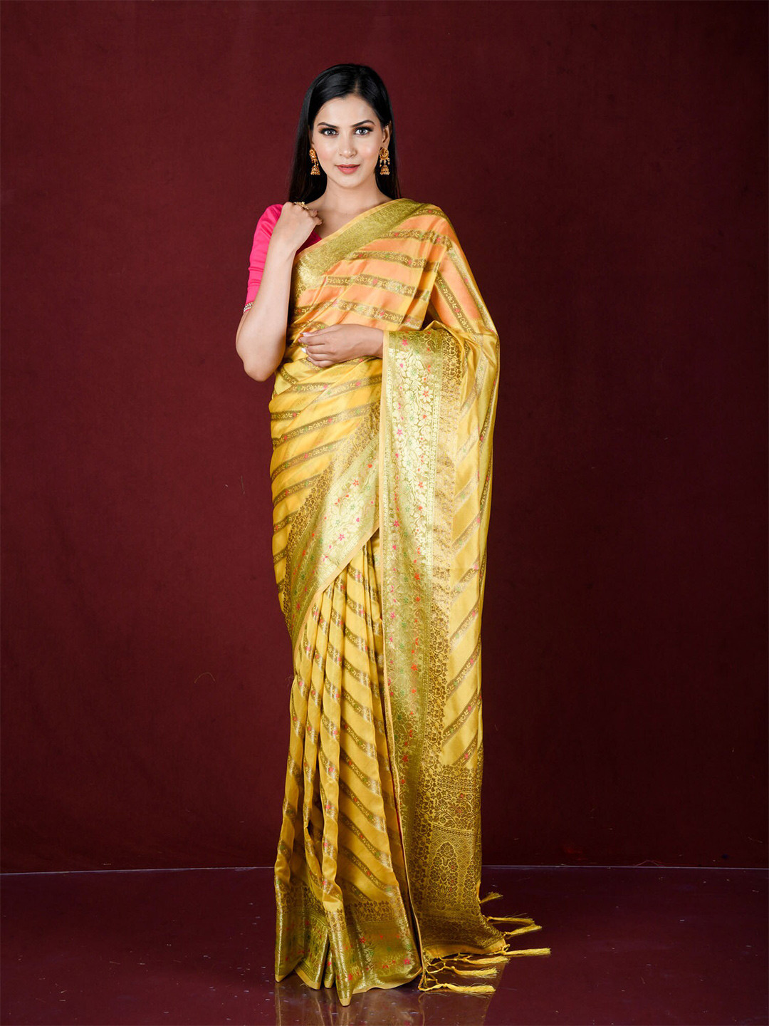 

Exclusiva Yellow & Gold-Toned Woven Design Zari Organza Banarasi Saree