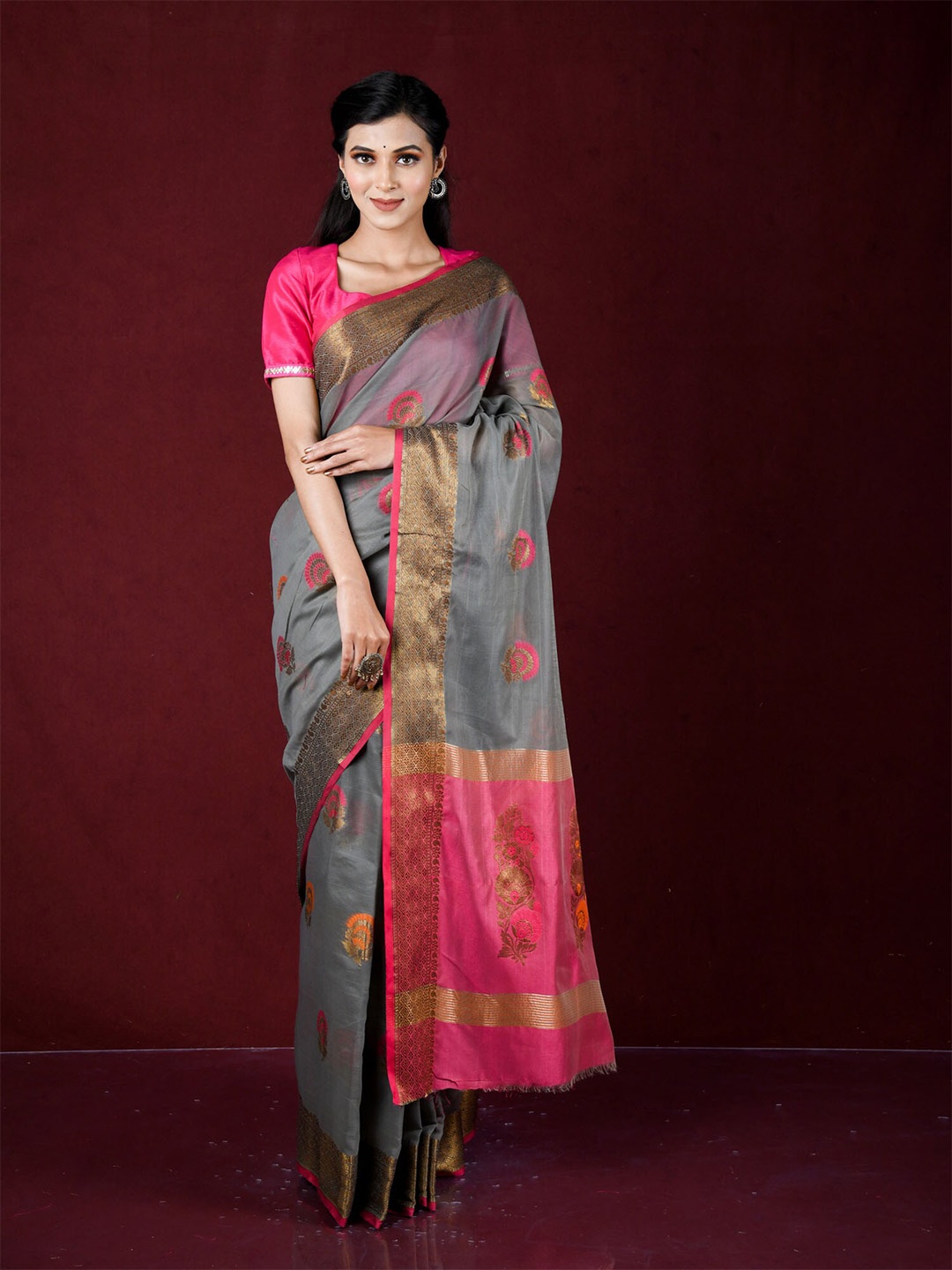

Exclusiva Grey & Pink Woven Design Zari Banarasi Saree