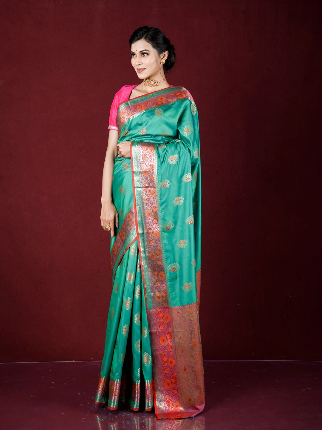 

Exclusiva Green & Pink Floral Zari Silk Blend Banarasi Saree