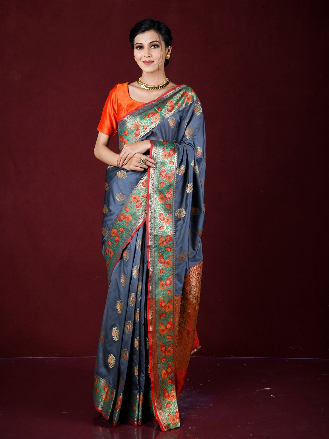 

Exclusiva Grey & Red Ethnic Motifs Zari Banarasi Saree