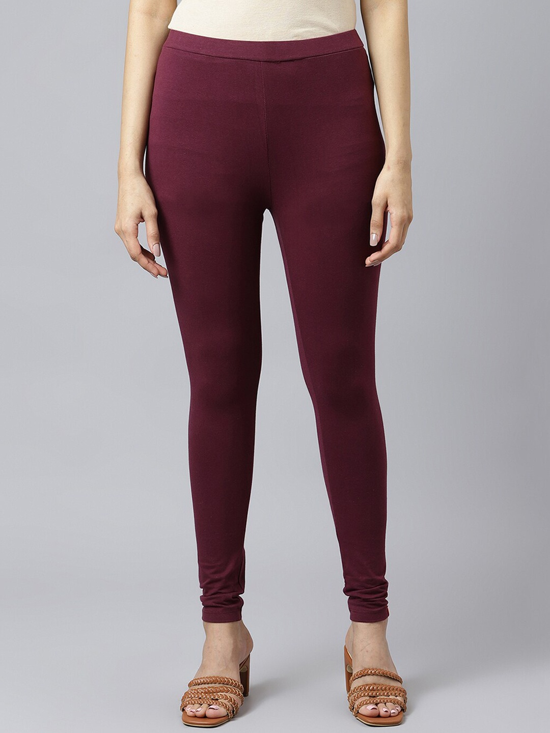 

W Women Purple Solid Churidar Length Leggings