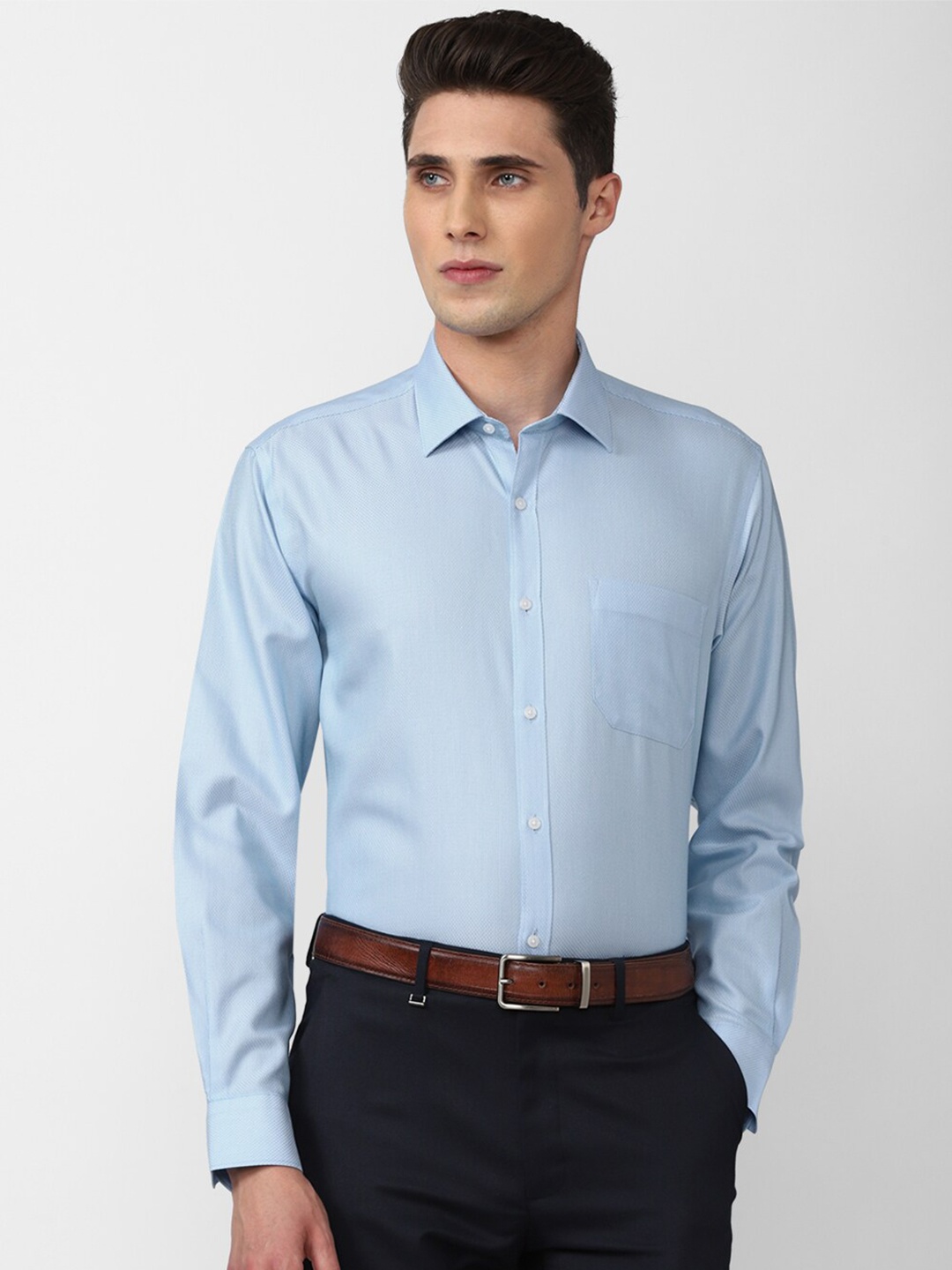 

Van Heusen Men Blue Regular Fit Solid Cotton Formal Shirt