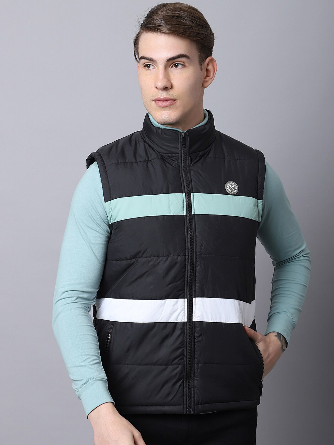 

PERFKT-U Men Black Colourblocked Lightweight Antimicrobial Outdoor Puffer Jacket