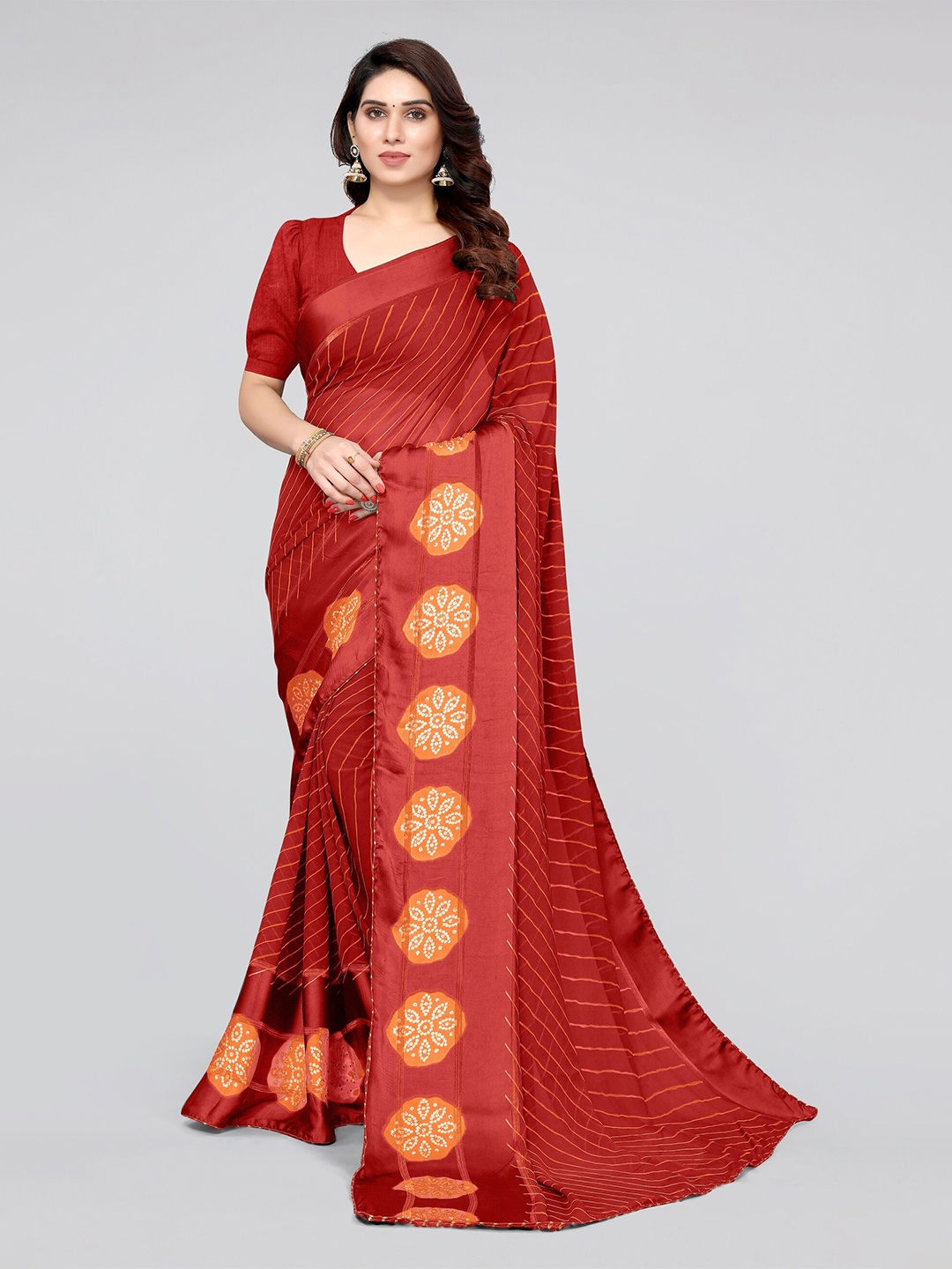 

MIRCHI FASHION Red & White Leheriya Saree