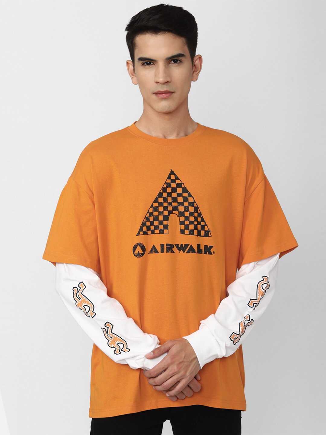 

FOREVER 21 Men Orange Typography Printed Cotton T-shirt