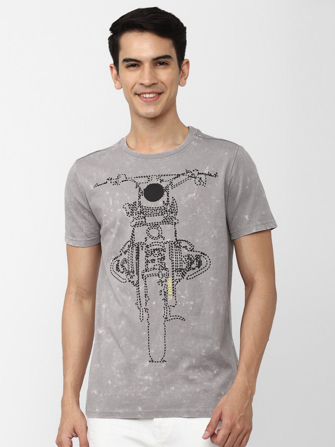 

FOREVER 21 Men Grey Printed Pure Cotton T-shirt