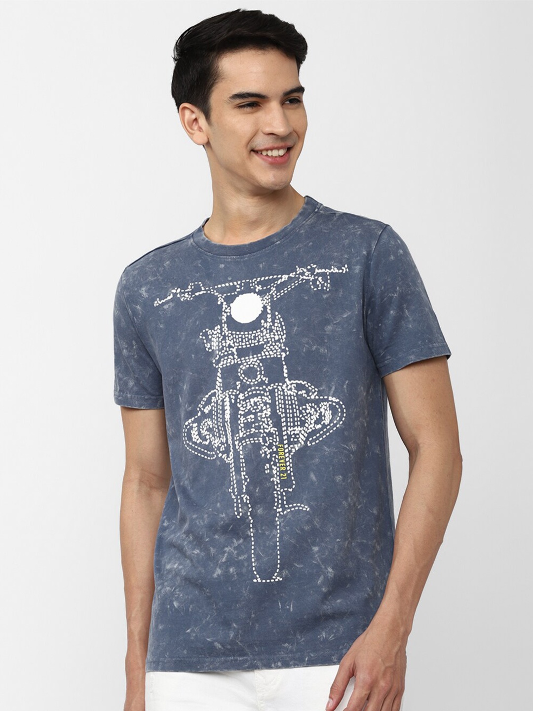 

FOREVER 21 Men Blue Printed Pure Cotton T-shirt