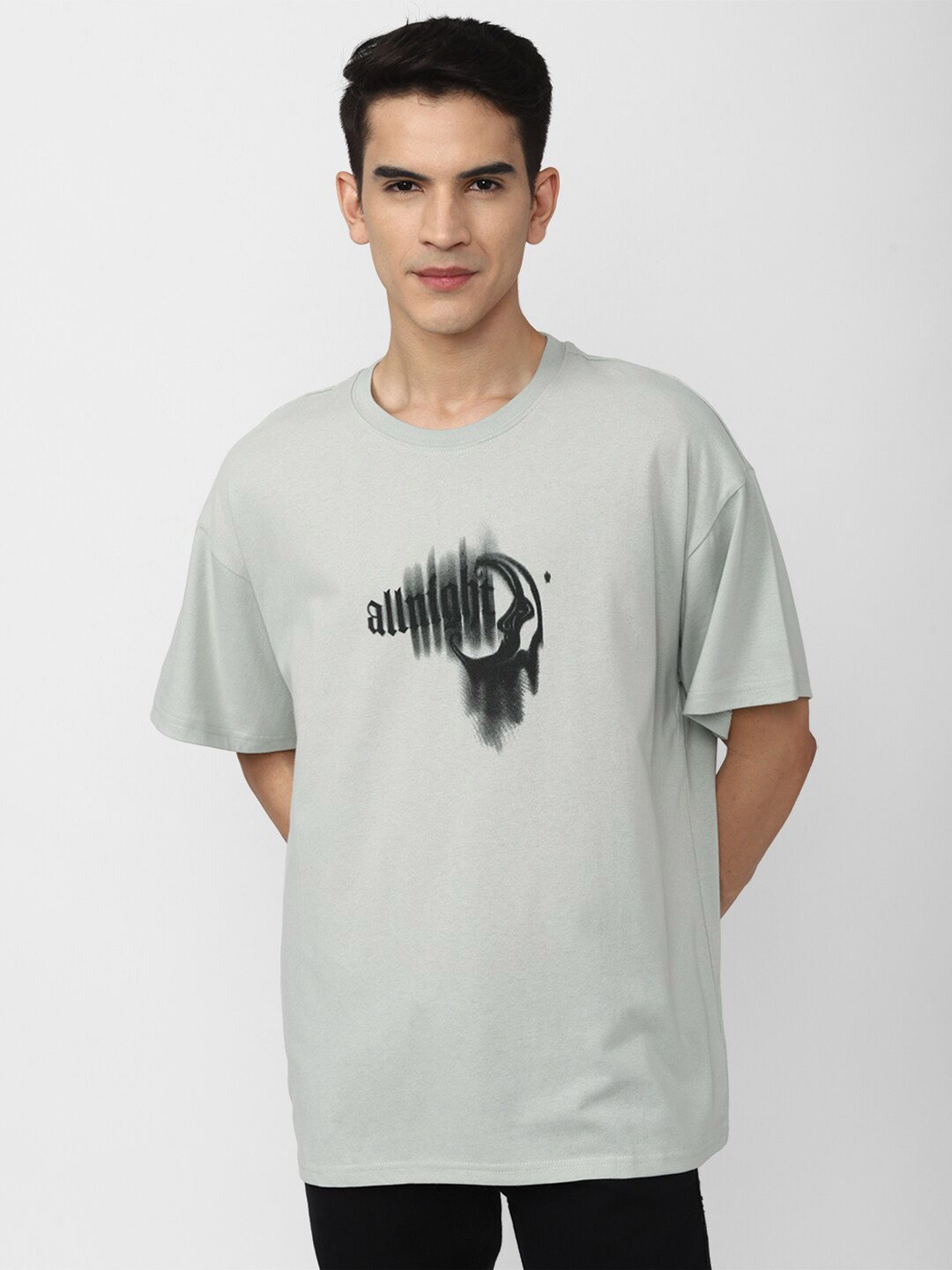 

FOREVER 21 Men Grey Printed Applique T-shirt