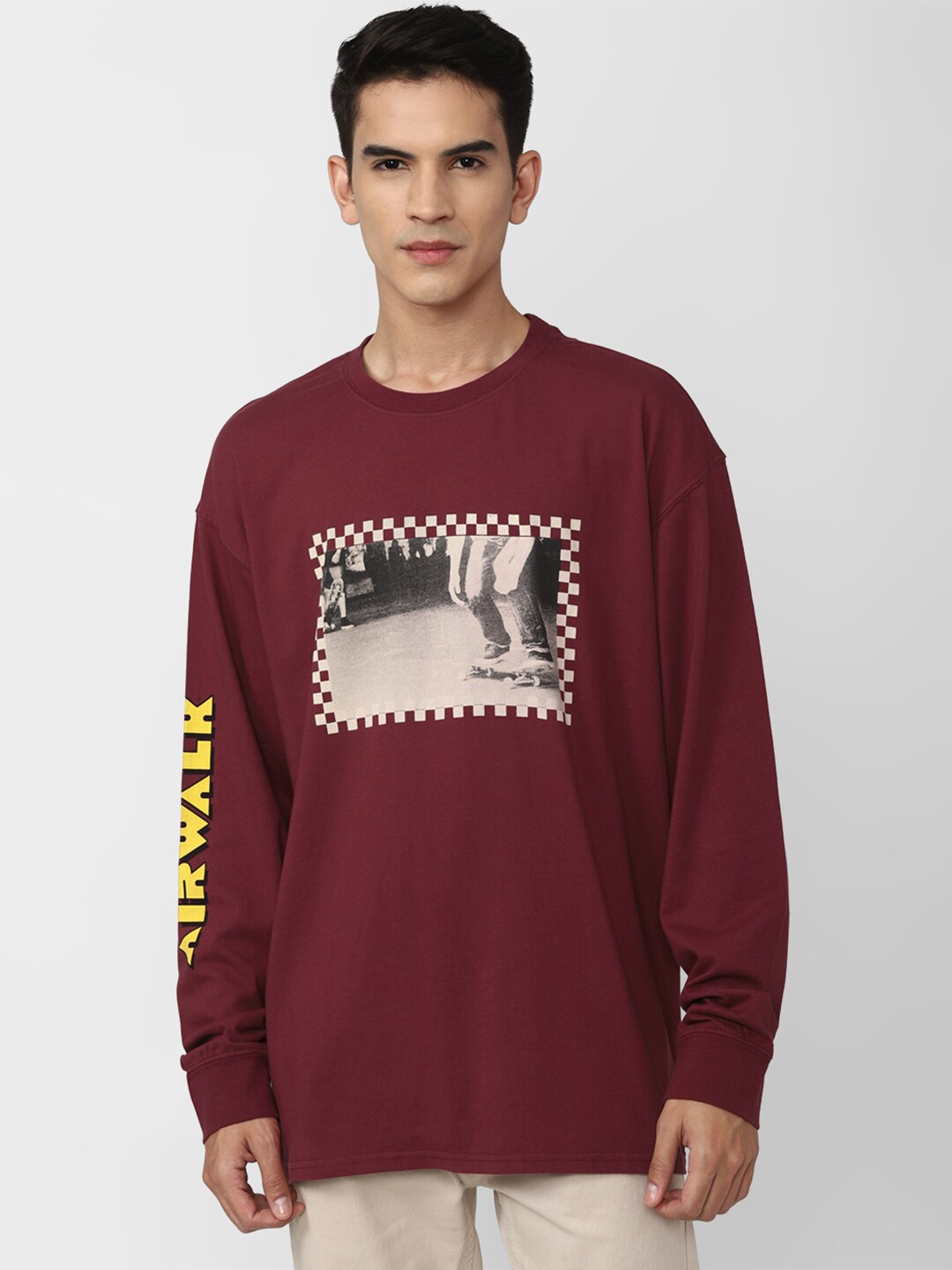 

FOREVER 21 Men Maroon Typography Printed Cotton T-shirt