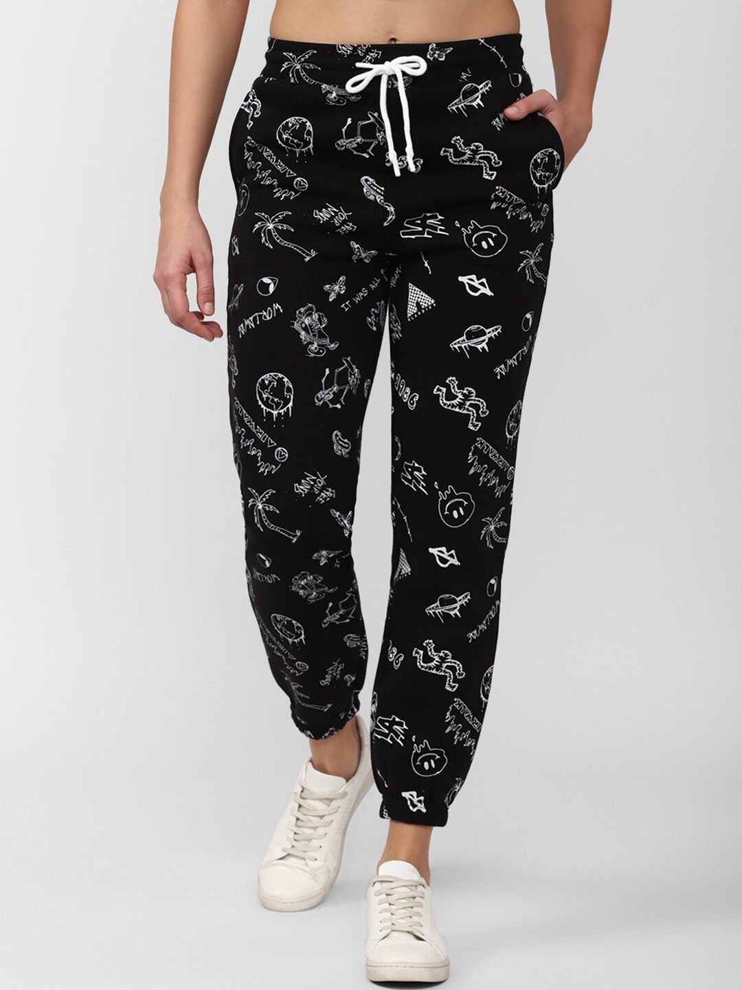 

FOREVER 21 Women Black Printed Joggers Trousers