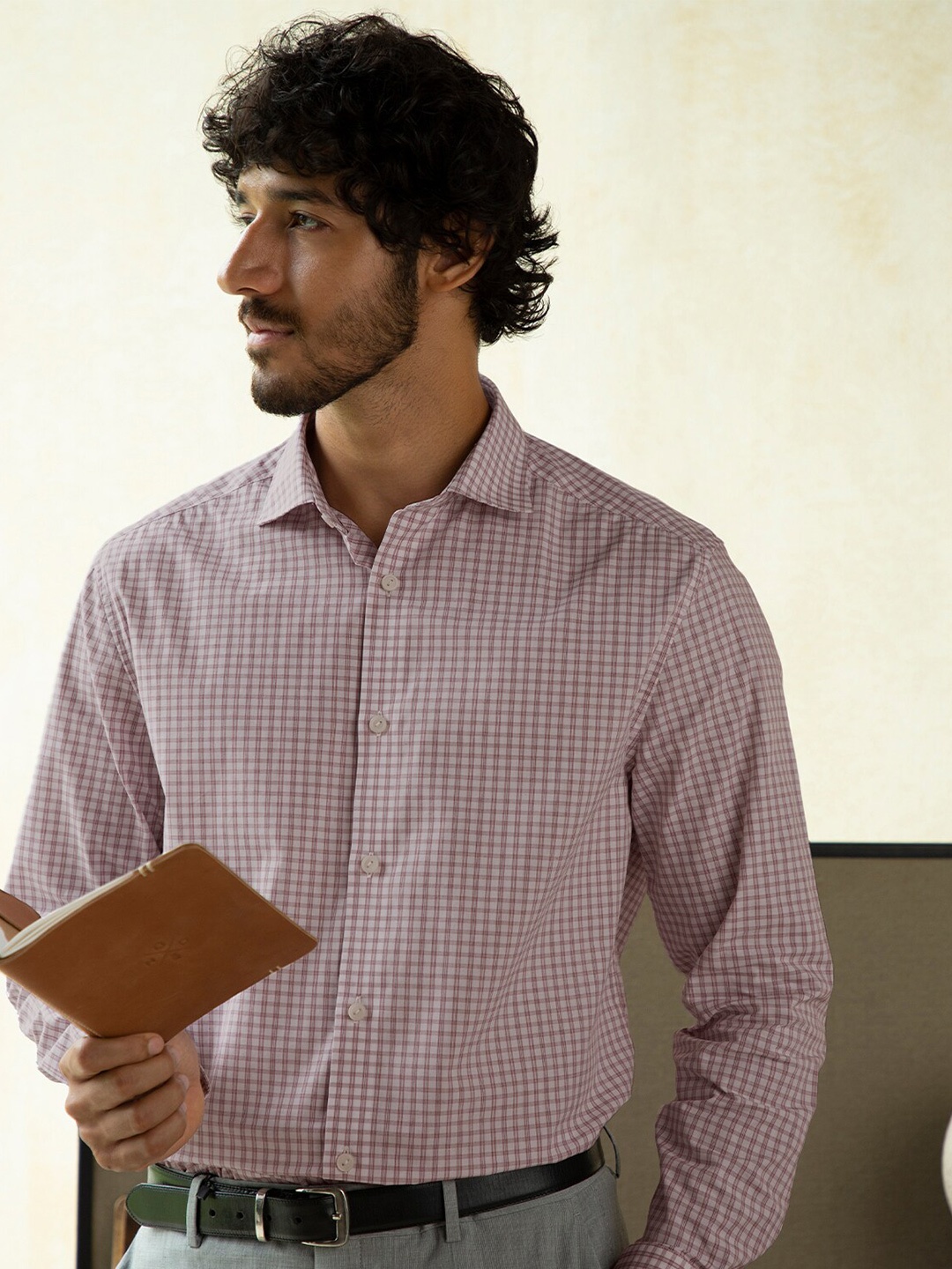 

Andamen Men Red & White Classic Checked Formal Shirt