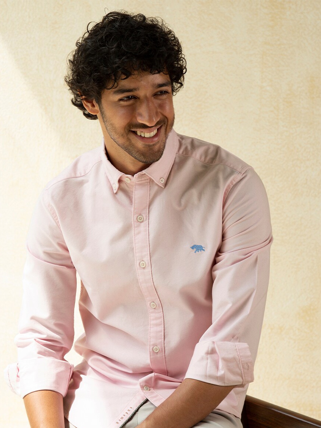 

Andamen Men Pink Classic Casual Shirt