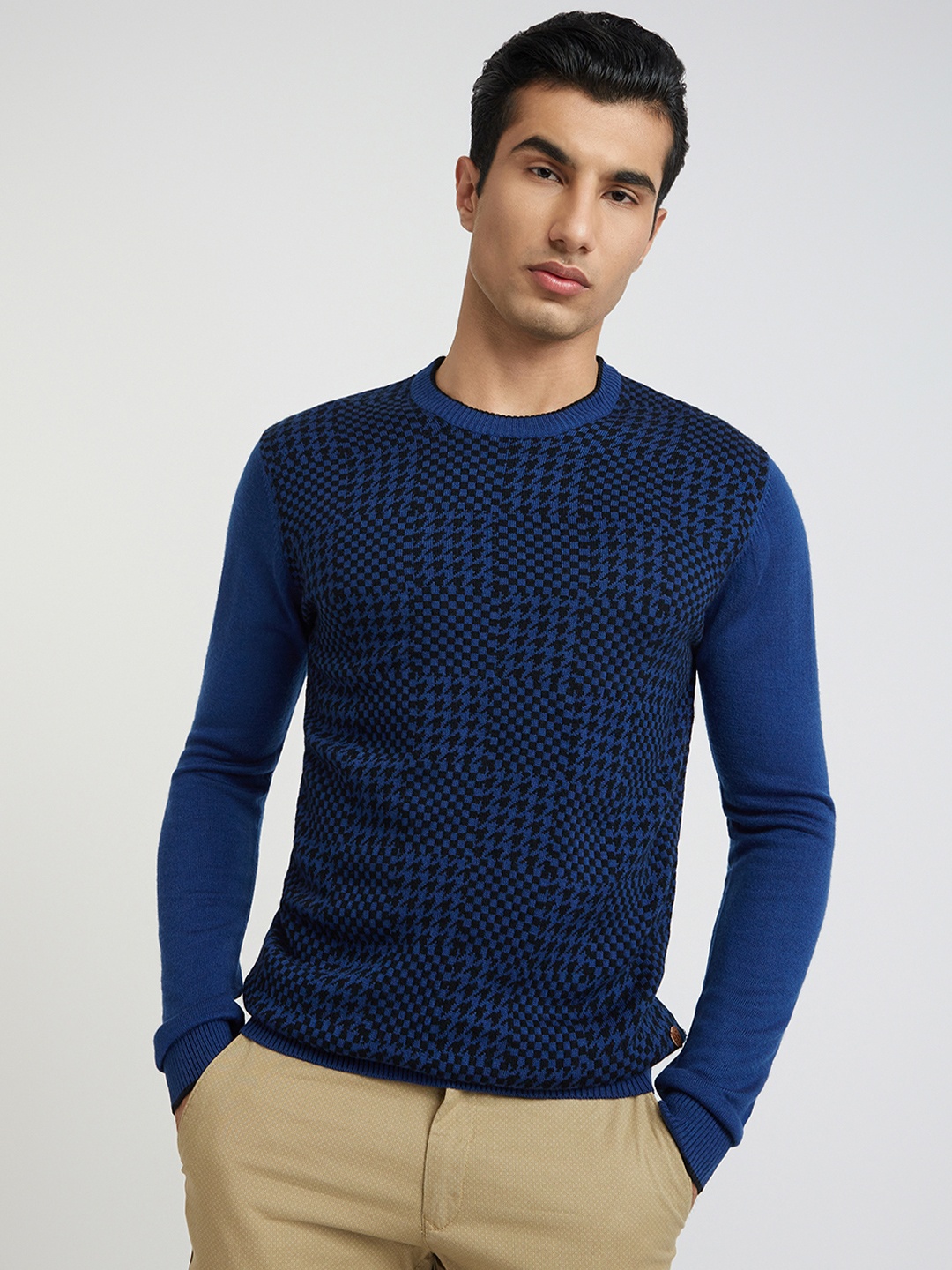 

Raymond Men Blue & Black Checked Pullover