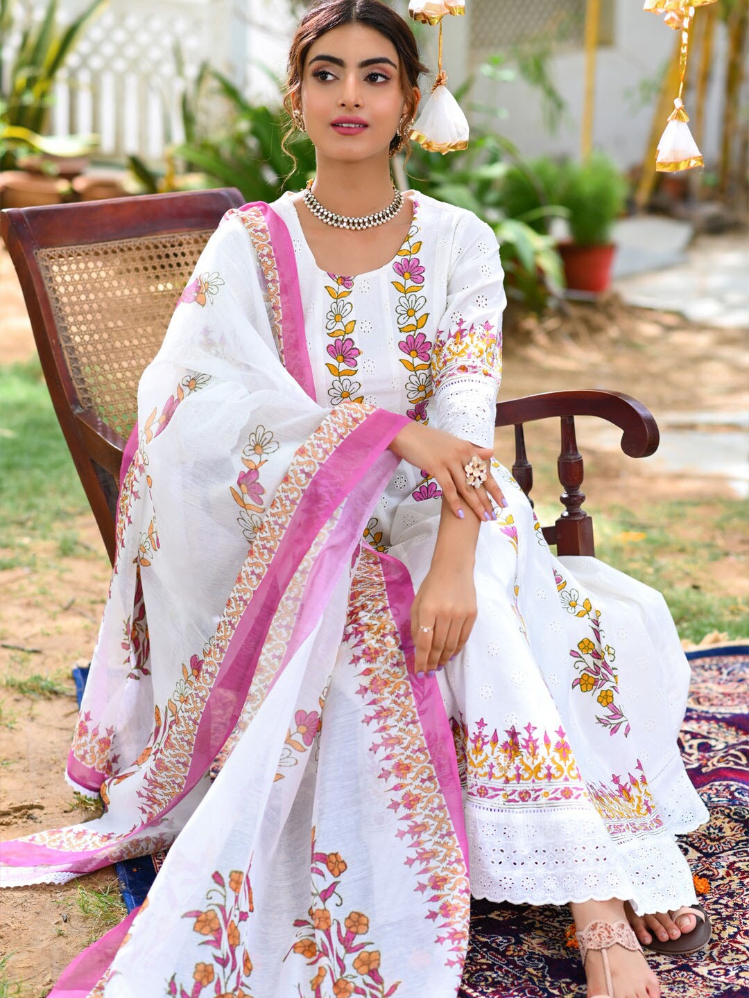 

Yufta Women White Floral Embroidered Pure Cotton Kurta with Trousers & Dupatta