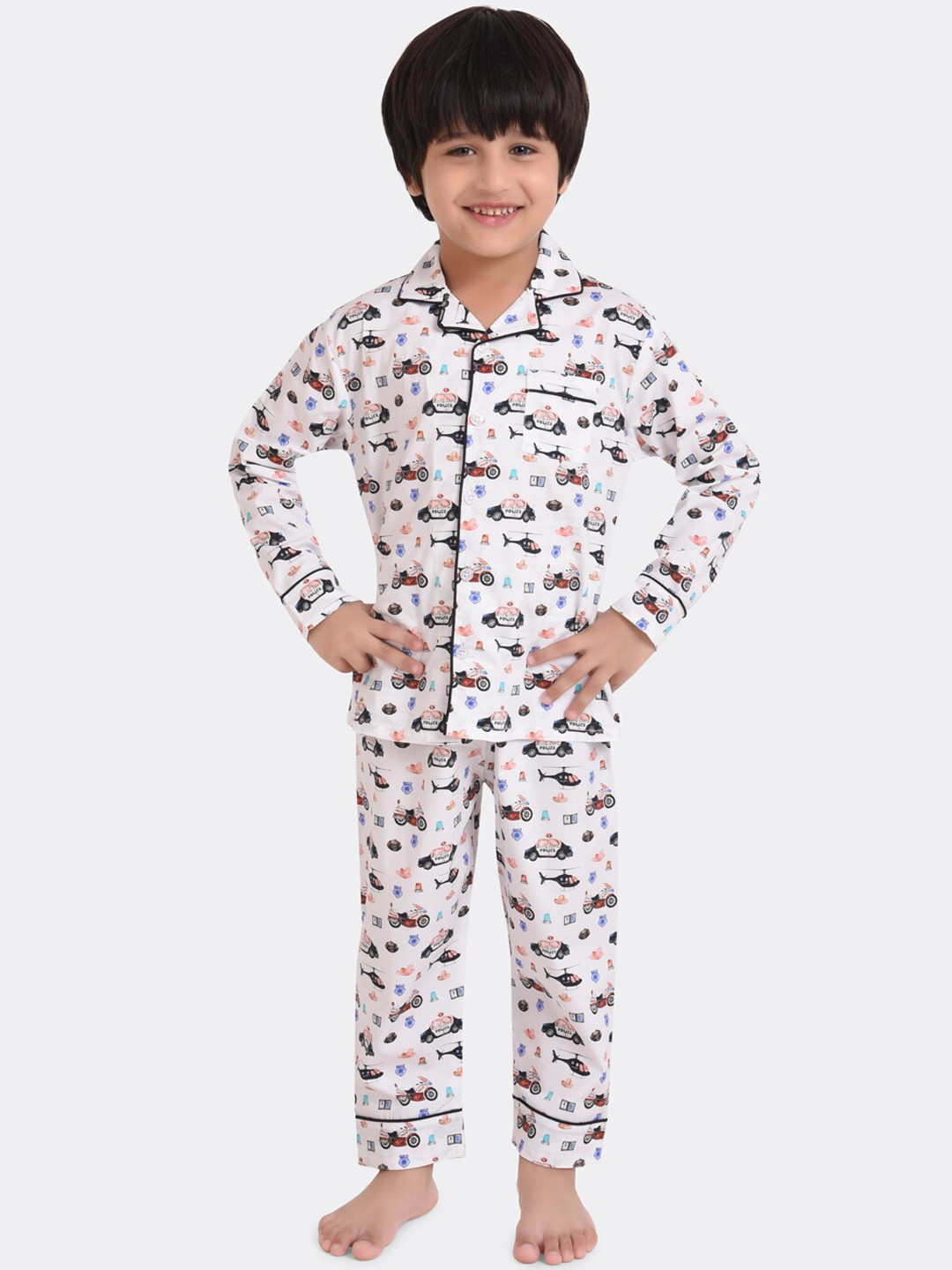 

KOOCHI POOCHI Kids White & Black Printed Pure Cotton Night suit