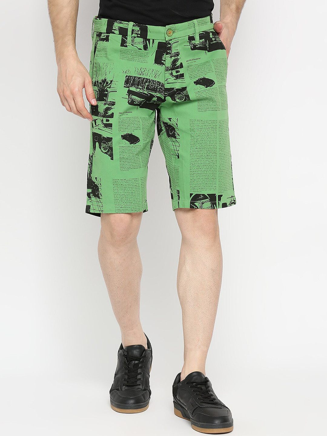 

SPYKAR Men Green Printed Cotton Slim Fit Shorts