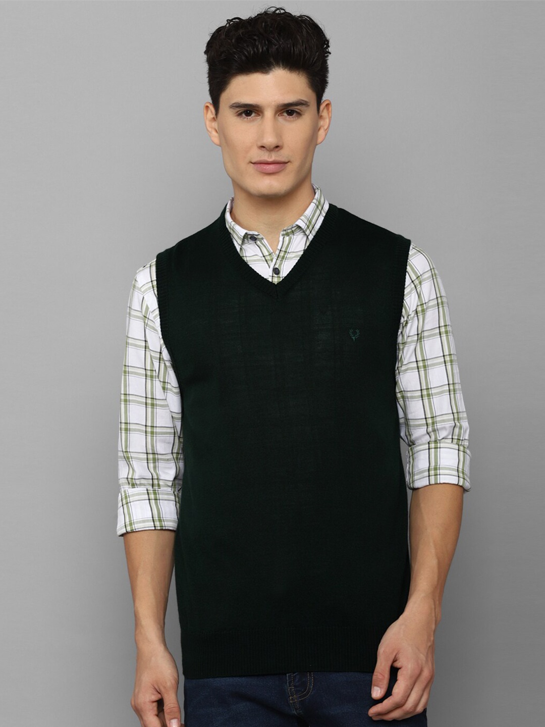 

Allen Solly Men Green Solid Sweater Vest