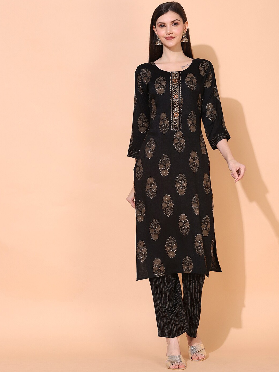 

FASHOR Women Black Ethnic Motifs Printed Kurta with Trouser