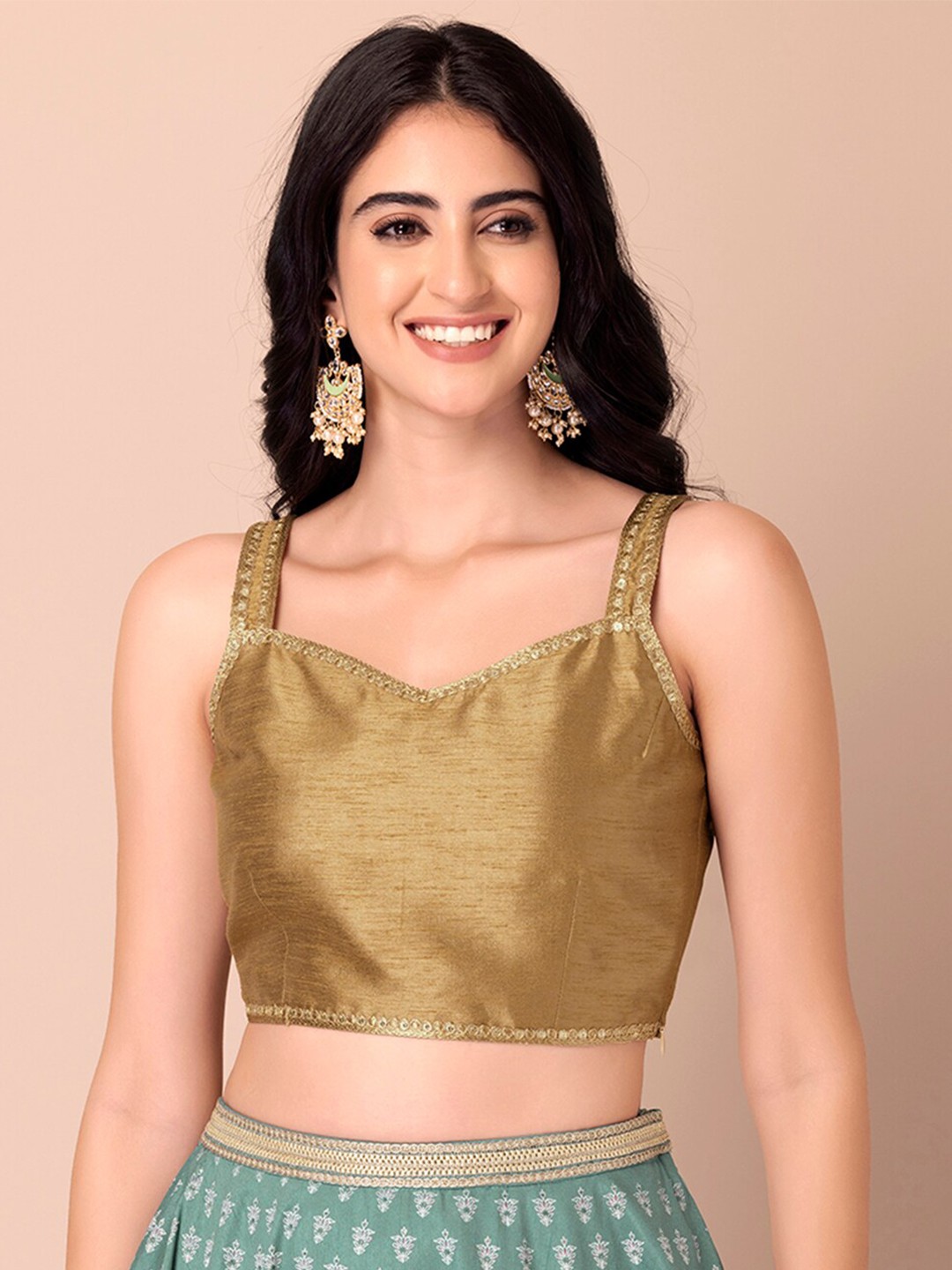 

INDYA Women Solid Sleeveless Saree Blouse, Gold