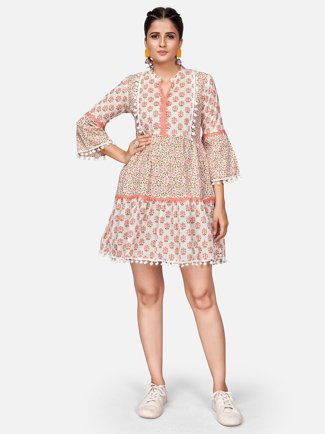 

Vbuyz Orange Floral Printed Dress