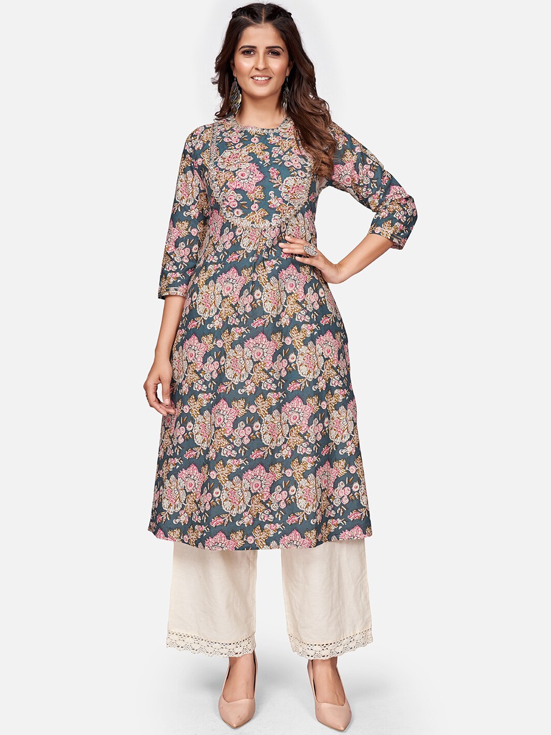 

Vbuyz Women Blue & Pink Floral Printed Cotton Kurta