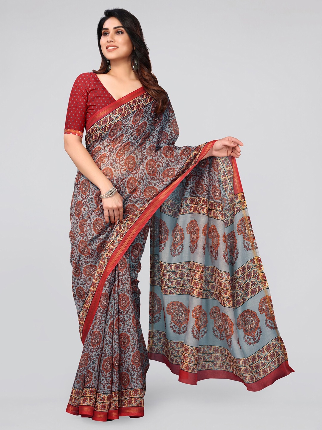 

MIRCHI FASHION Grey & Red Paisley Zari Saree
