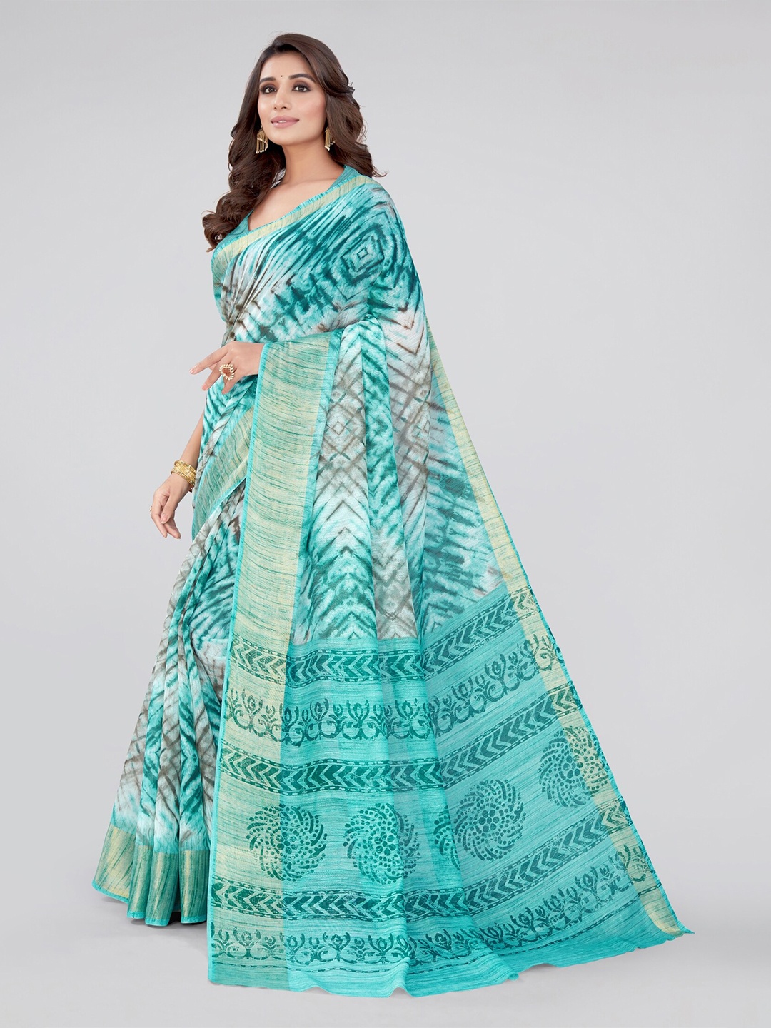 

MIRCHI FASHION Turquoise Blue & Black Tie and Dye Zari Saree