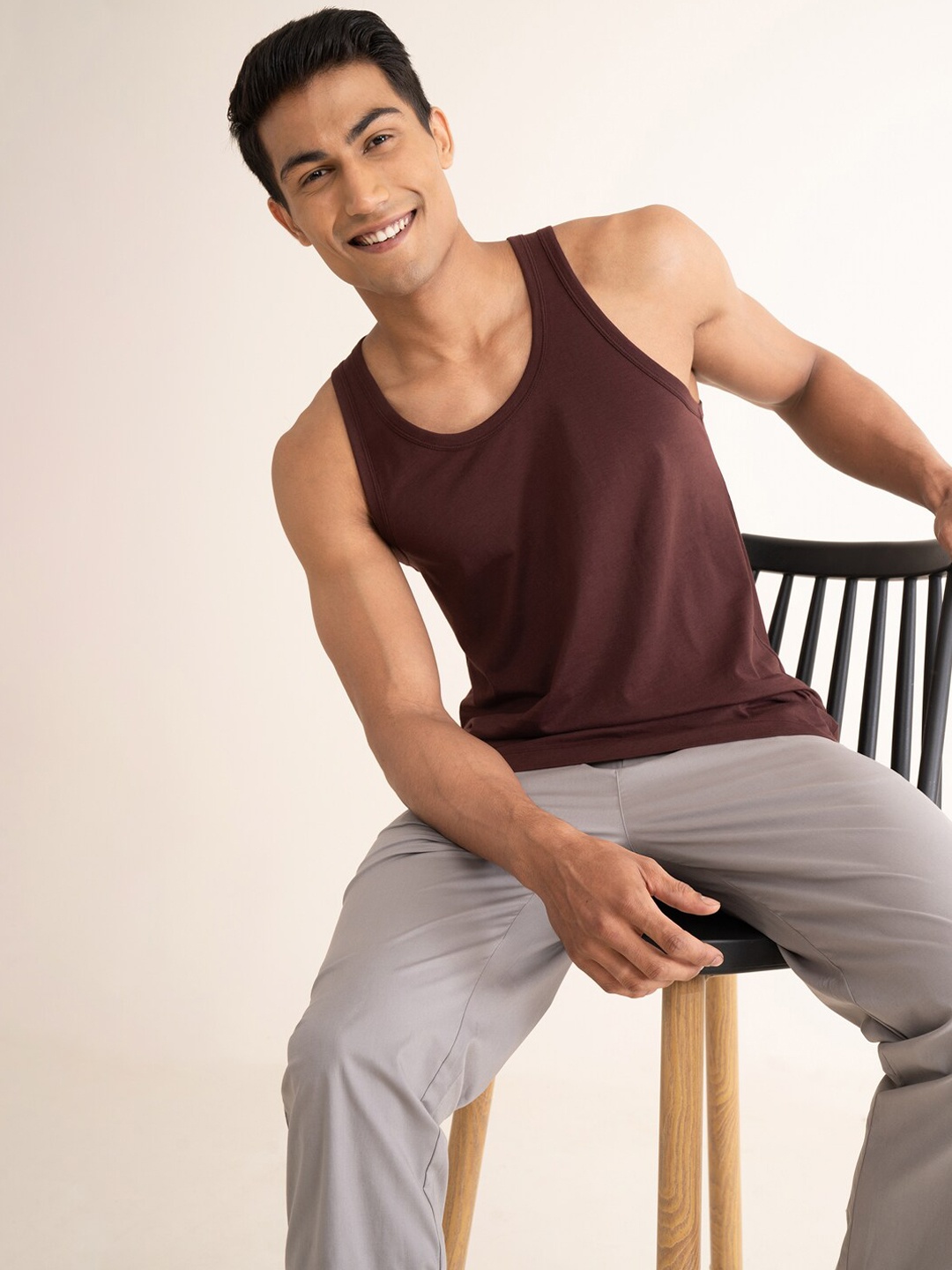 

DAMENSCH Men Solid Round Neck Cotton Anti-Microbial Innerwear Vest, Coffee brown
