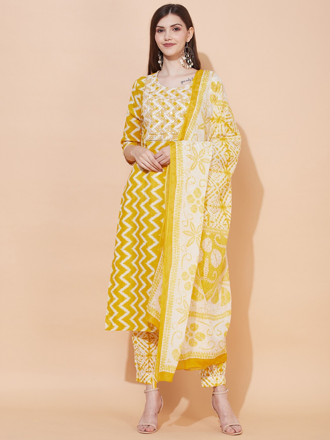 

FASHOR Women Yellow Printed Pure Cotton Kurta with Trousers & With Dupatta