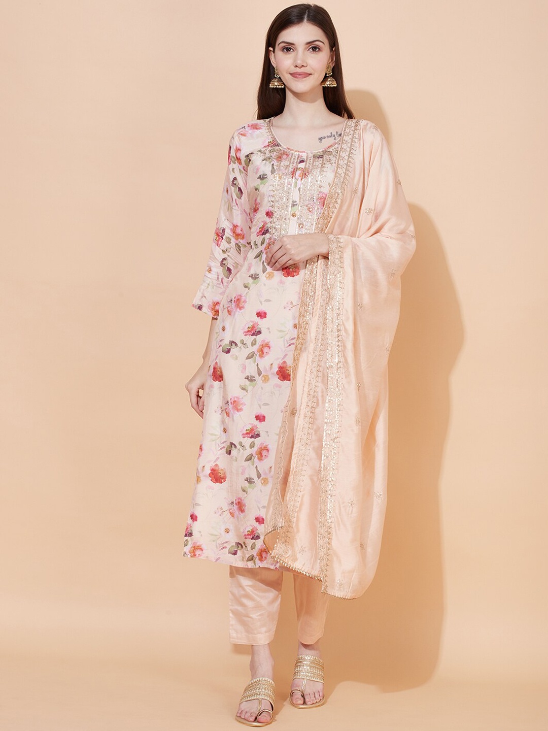 

FASHOR Women Peach-Coloured Floral Printed Kurta with Trousers & With Dupatta