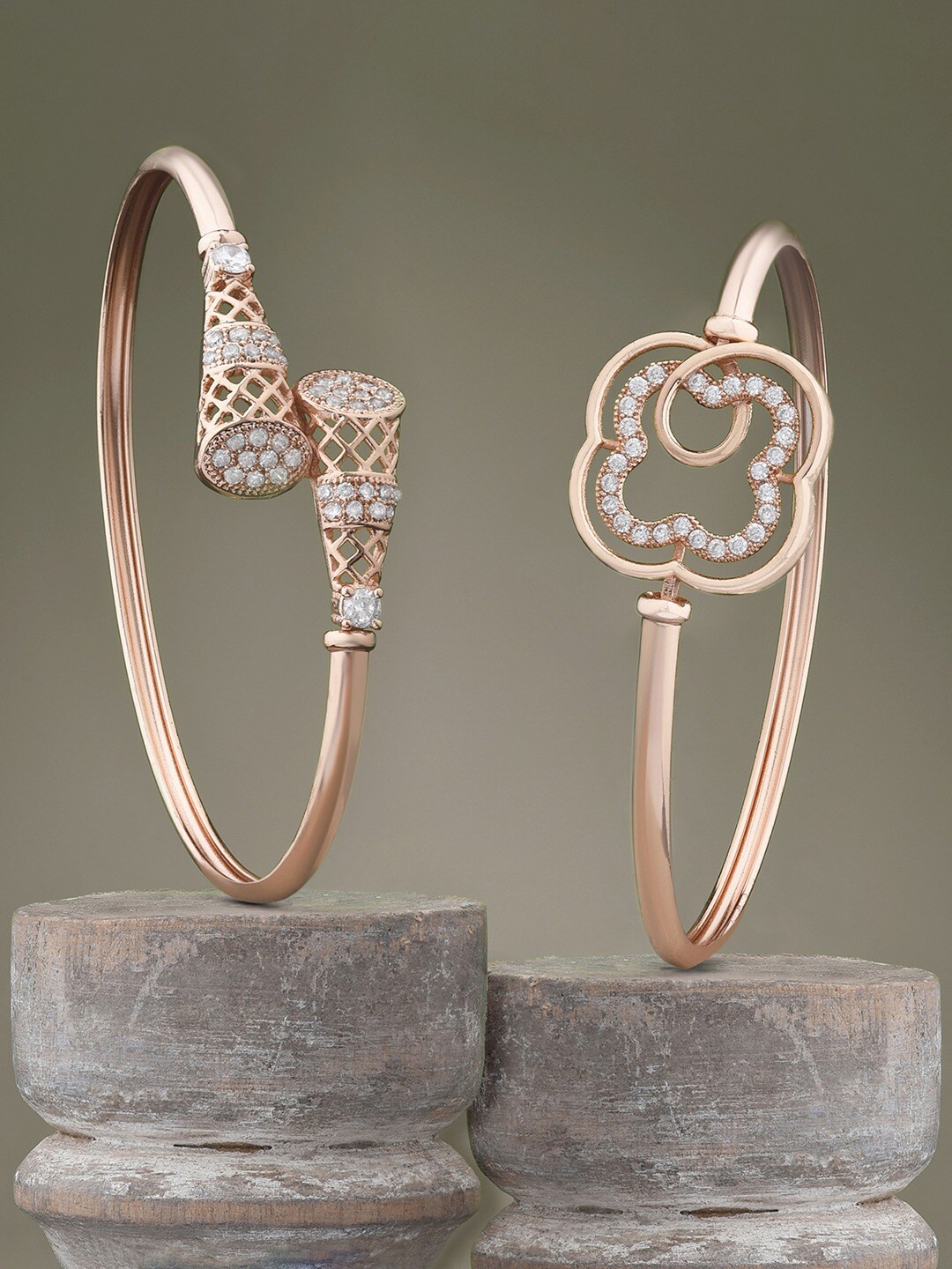 

Zaveri Pearls Women Pack of 2 Rose Gold Cubic Zirconia Rose Gold-Plated Kada Bracelet