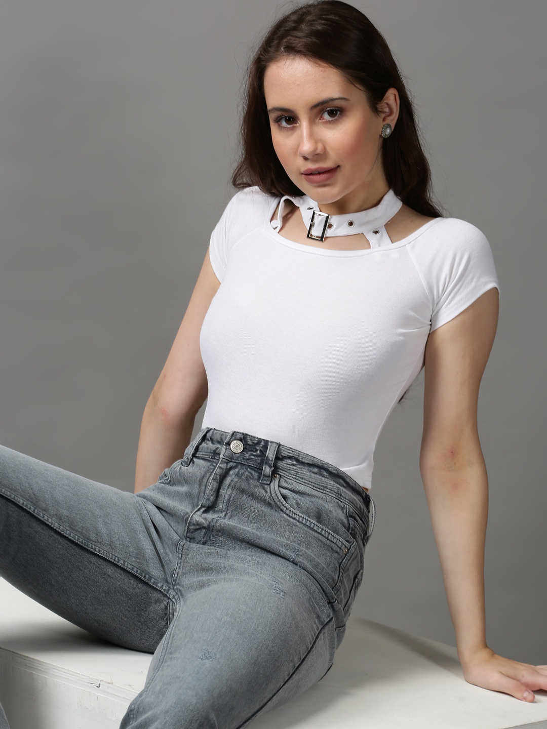 

SHOWOFF White Stylized Neck Knitted Top