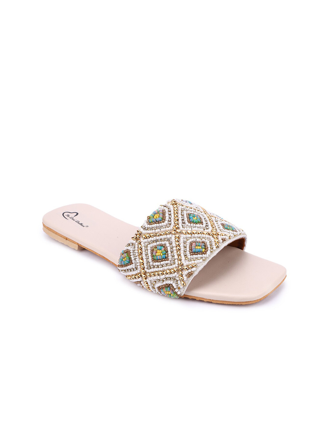 

The Desi Dulhan Women White Embellished Ethnic Open Toe Flats