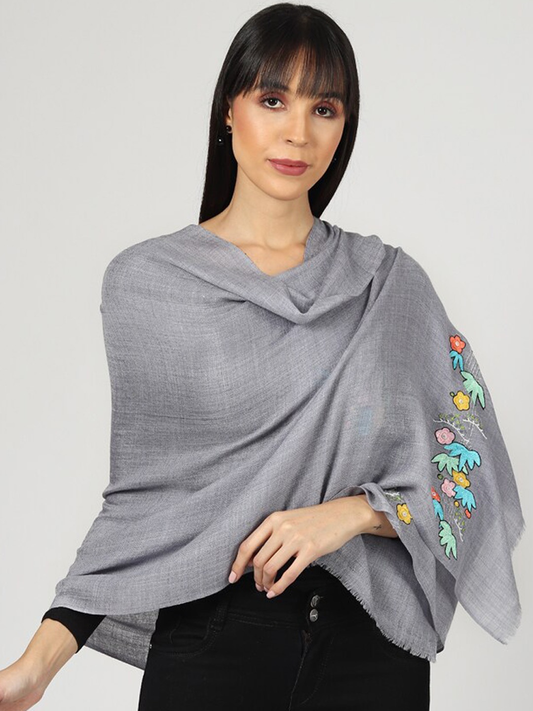 

MODARTA Women Grey Embroidered Shawl