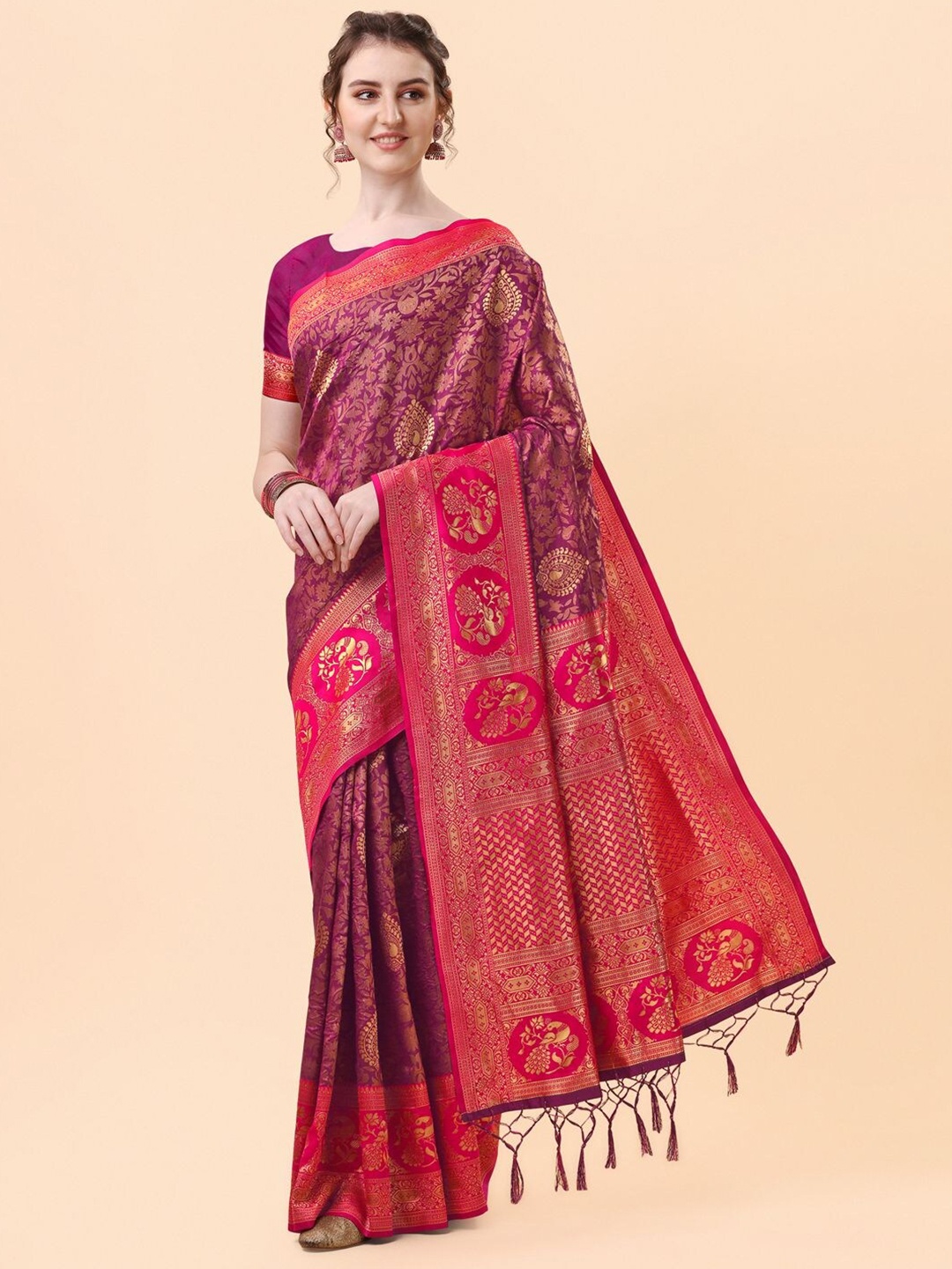 

Mitera Magenta & Gold-Toned Ethnic Motifs Zari Banarasi Saree