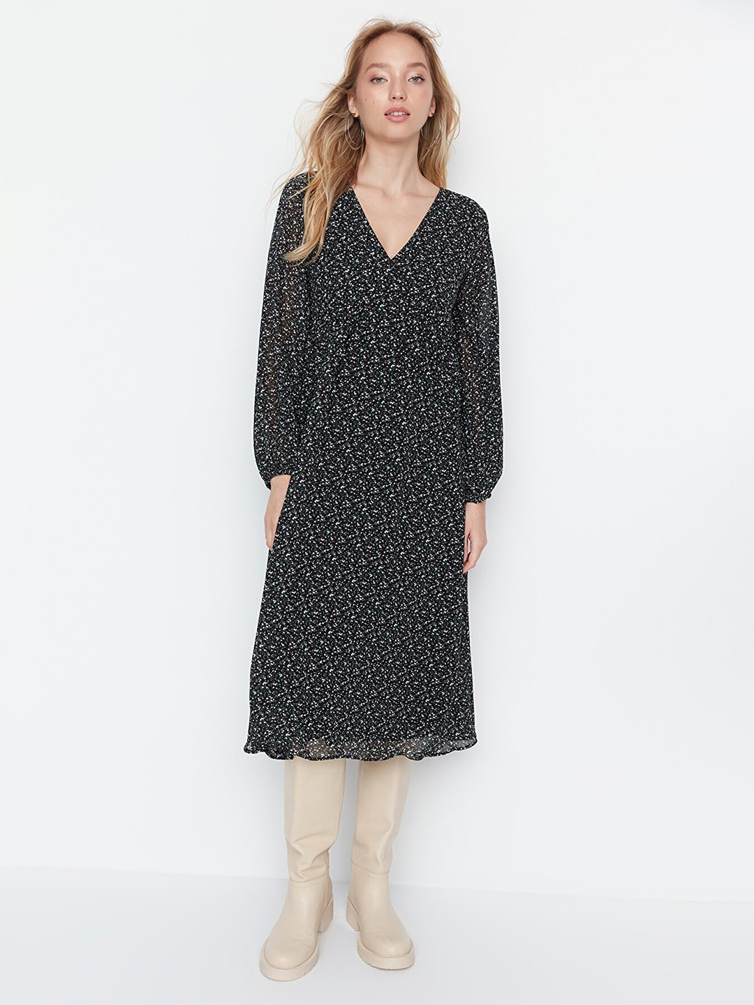 

Trendyol Women Black Floral Printed A-Line Midi Dress