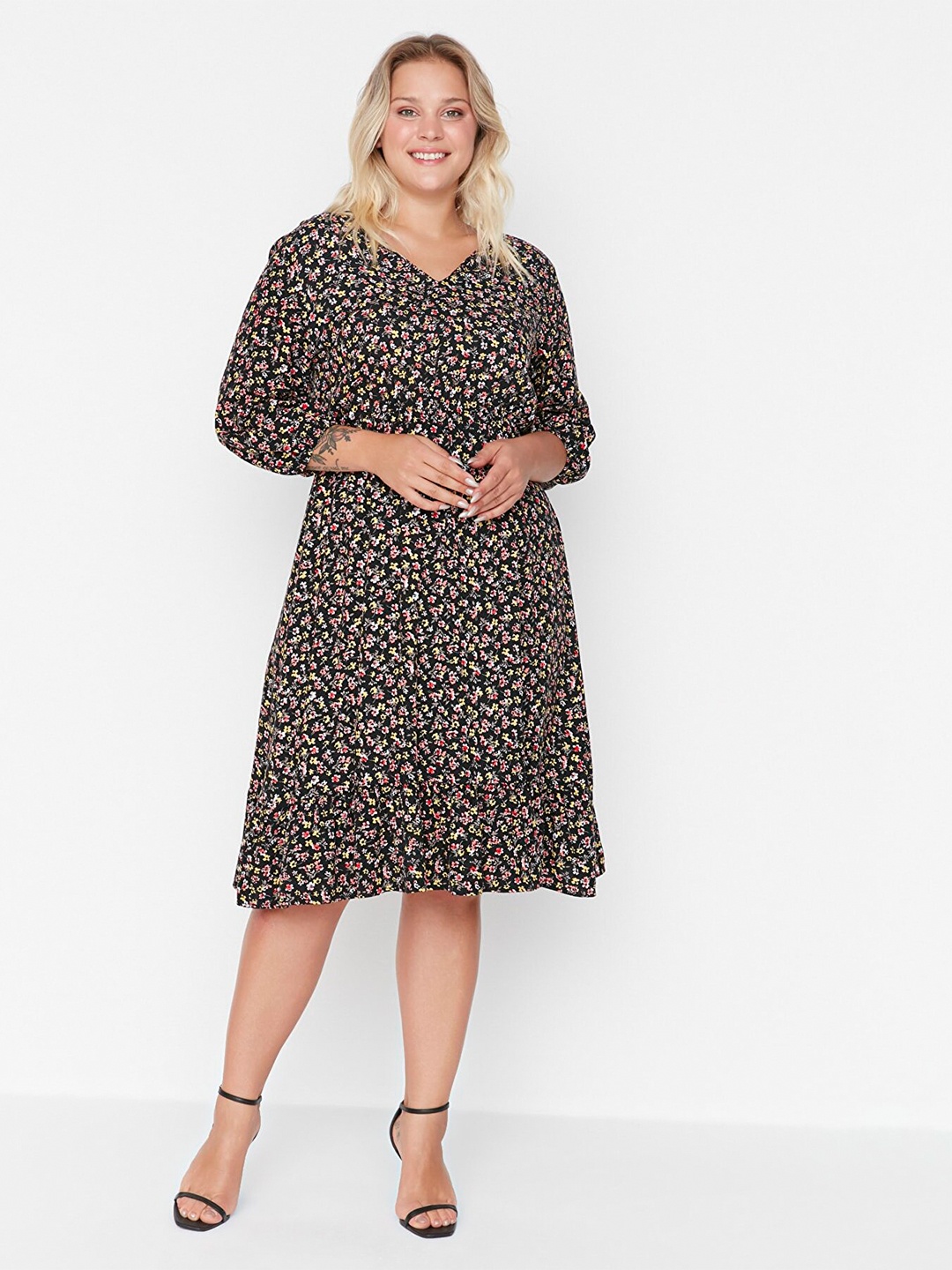 

Trendyol Black & Pink Floral Dress