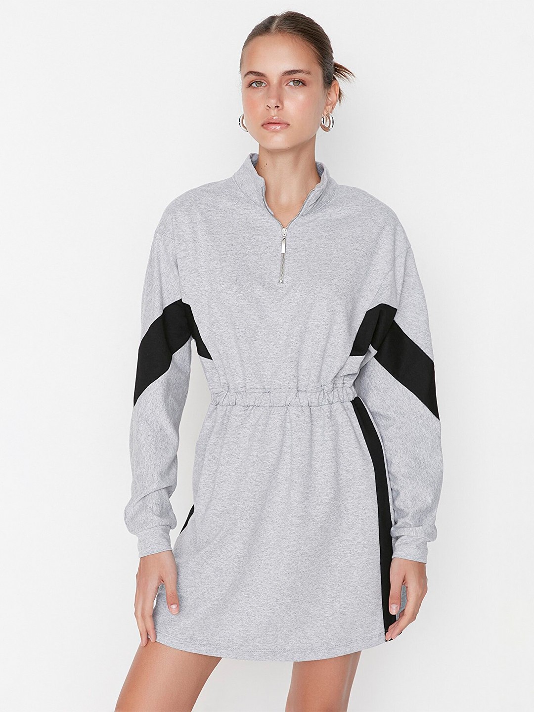 

Trendyol Women Grey Melange & Black Colourblocked Sweater Mini Dress