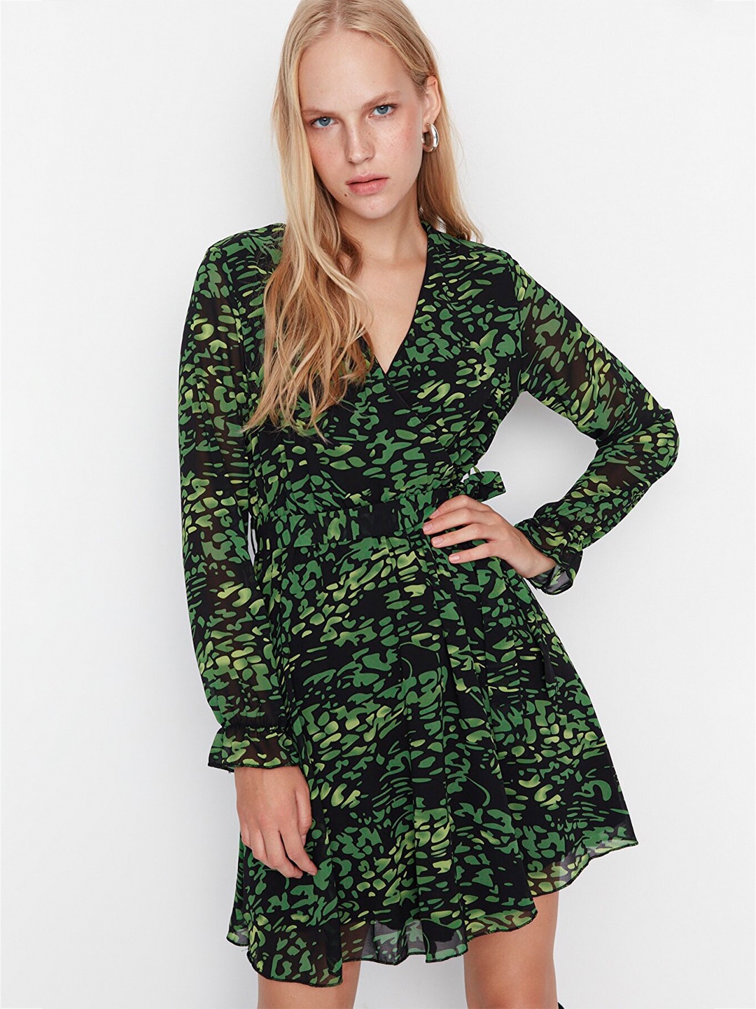 

Trendyol Women Green Floral Printed Wrap Dress