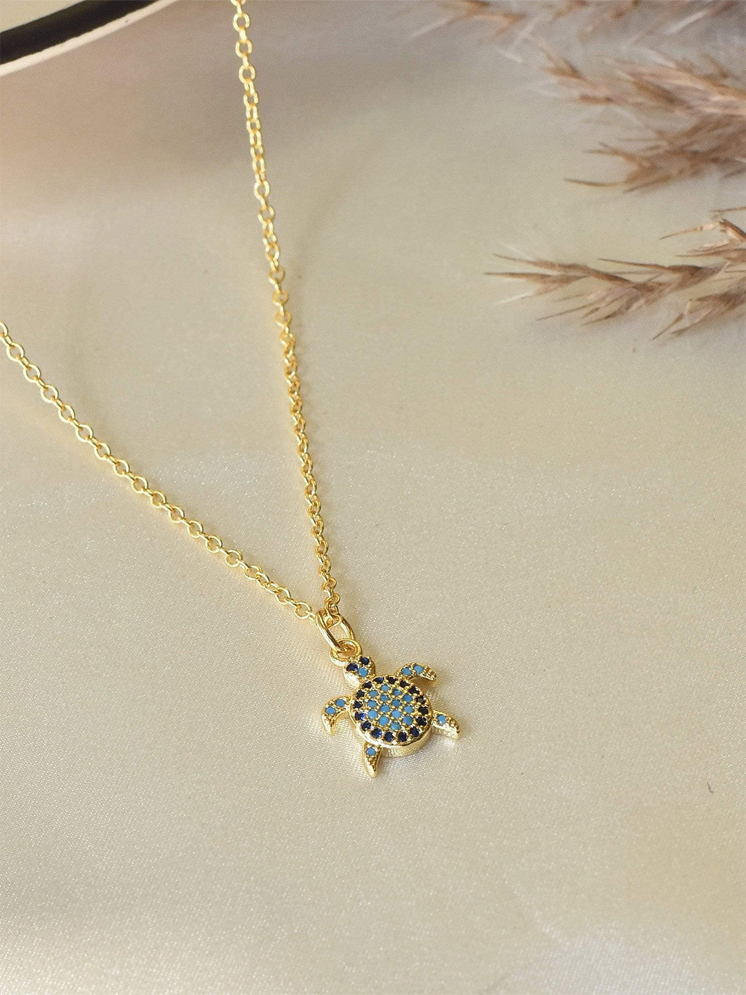 

Klissaa Gold-Plated Callista Turtle Necklace