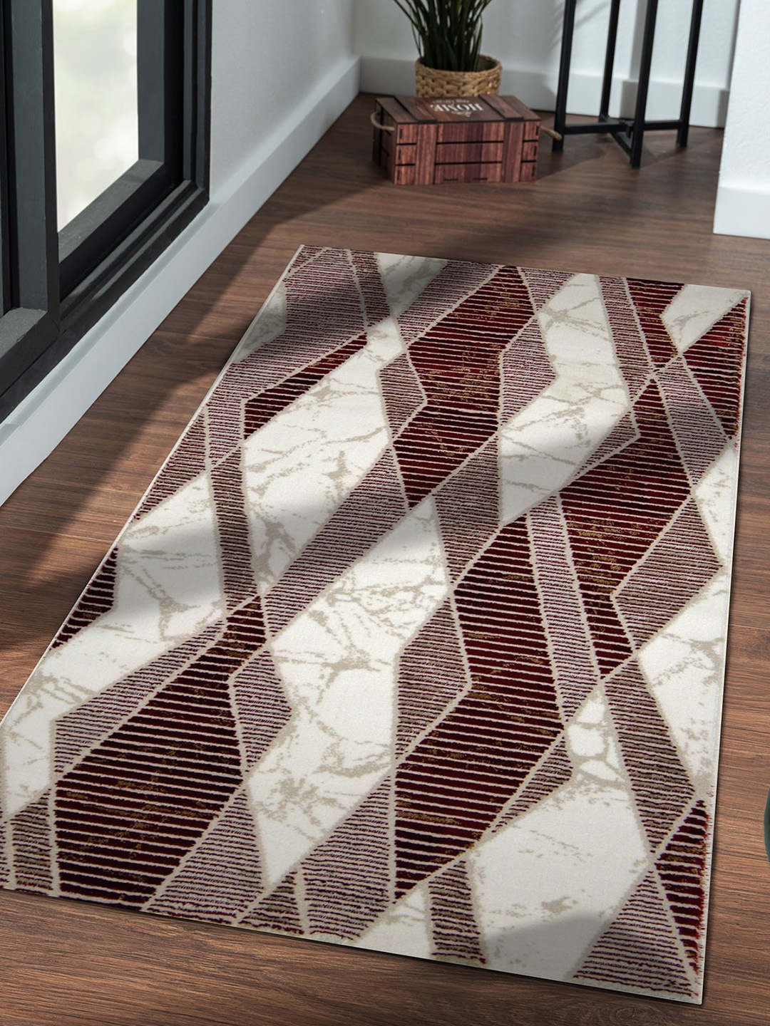 

OBSESSIONS Maroon & Beige Geometric Floor Runners